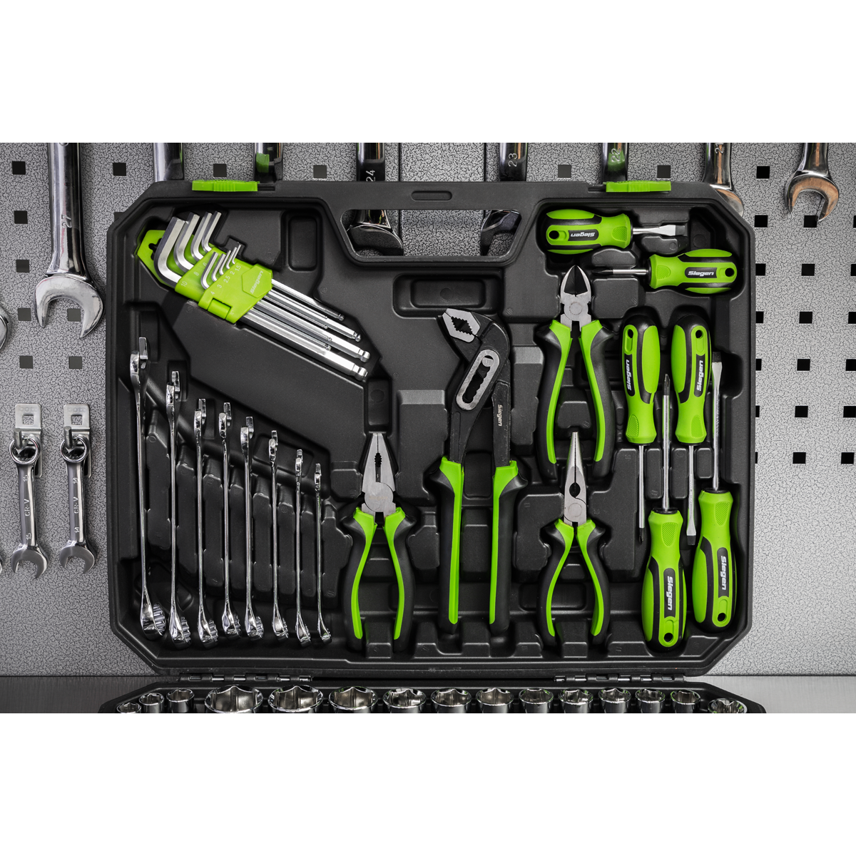Mechanic's Tool Kit 135pc S01214