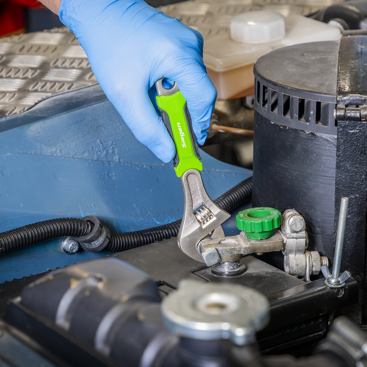 Adjustable Wrench & Pliers Set with Tool Tray 10pc S01278