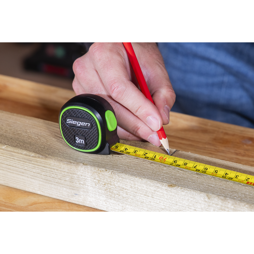 Metric/Imperial Auto Lock Tape Measure 3m(10ft) x 16mm S01327