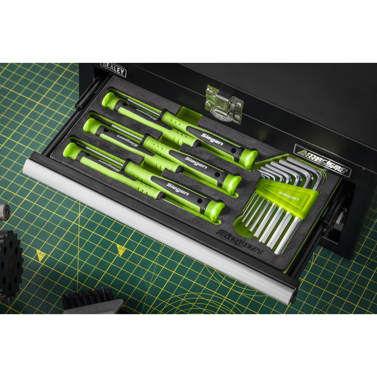 Mini Toolbox 2 Drawer with 111pc Tool Kit S01335