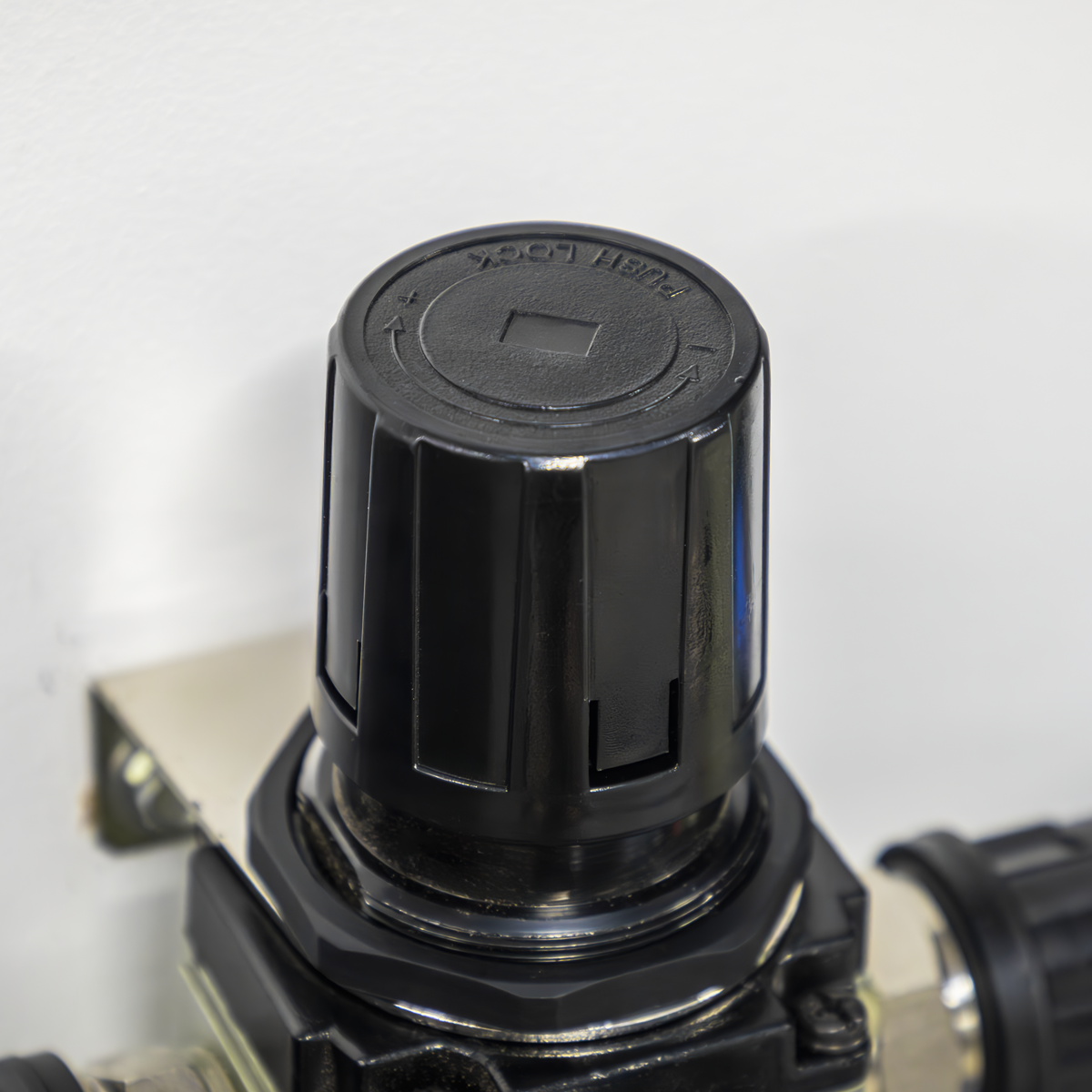 Auto Drain Air Filter/Regulator Max. Airflow 140cfm SA206FRAD