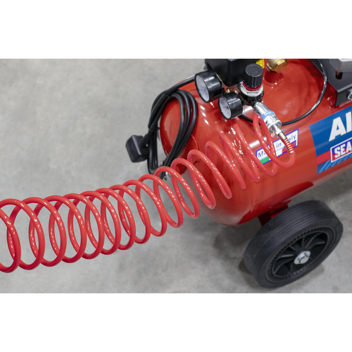PE Coiled Air Hose with Couplings 5m x 5mm SA305