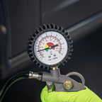 Tyre Inflator with Gauge SA332