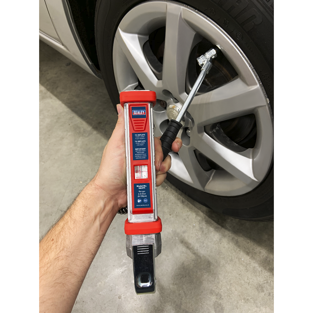 Tyre Inflator with 0.5m Hose & Twin Push-On Connector SA371