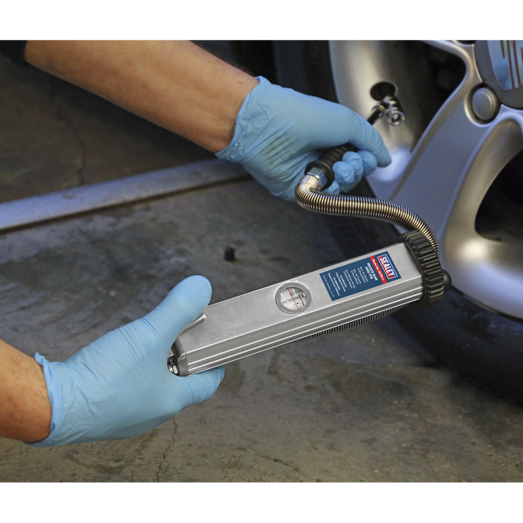 Long Type Tyre Inflator with Twin Push-On Connector SA39