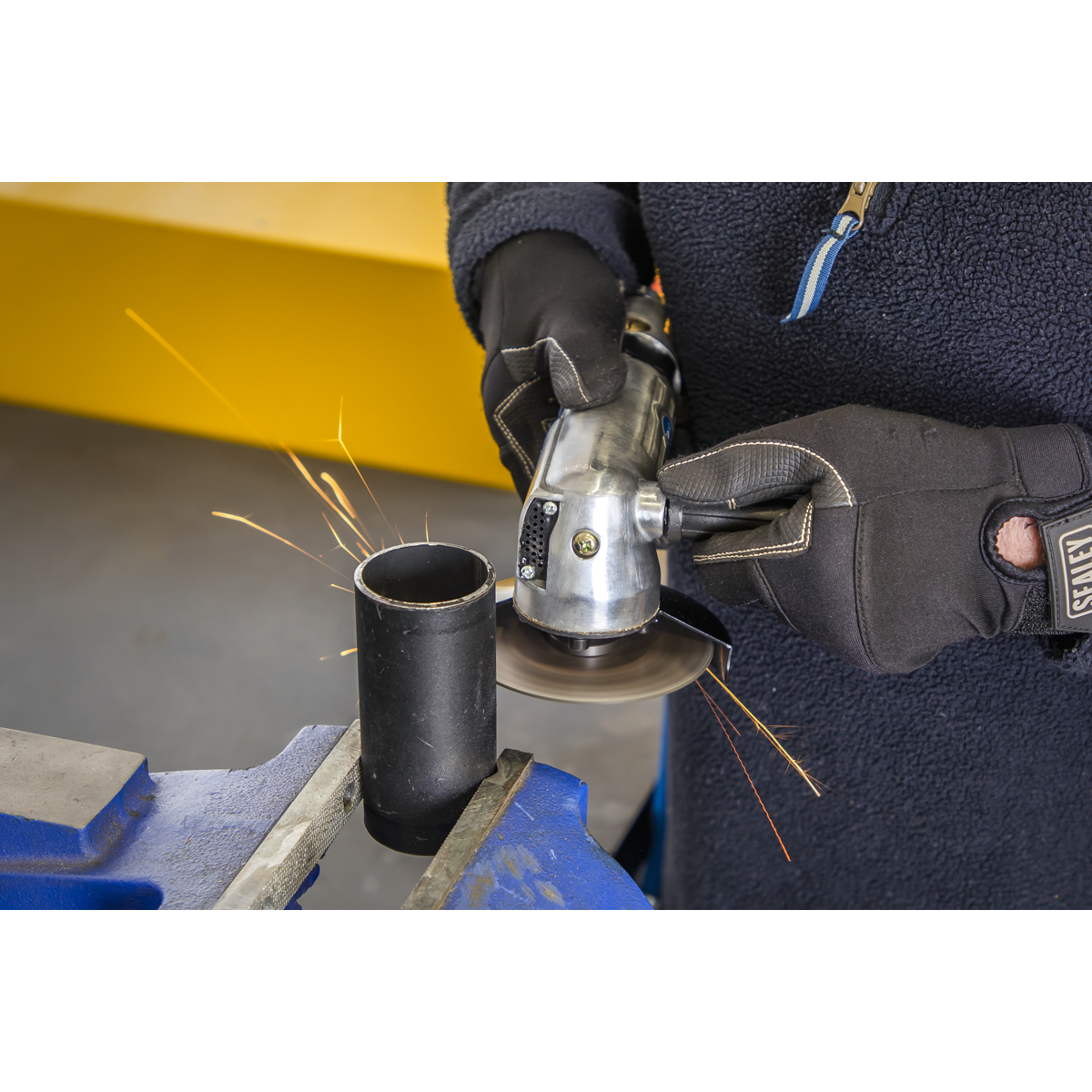 Air Angle Grinder 100mm SA44