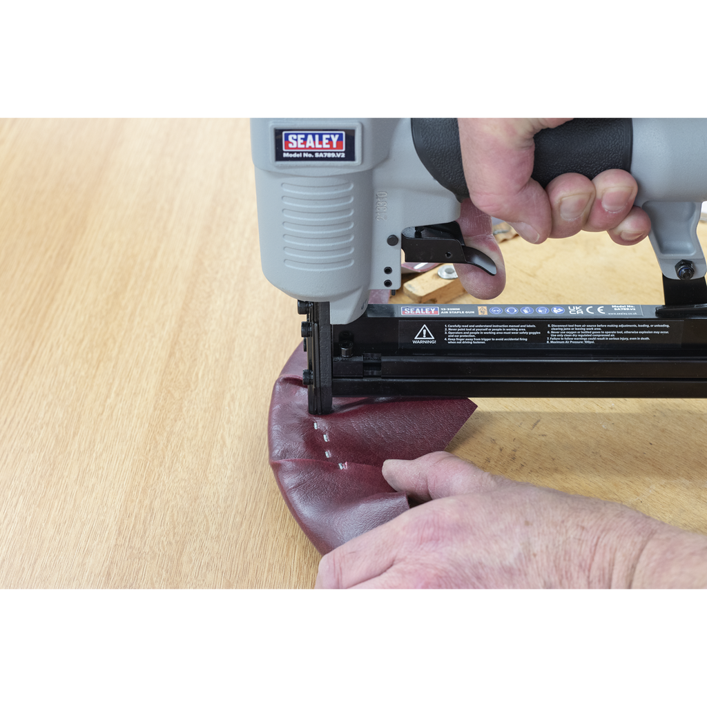 Air Staple Gun 13-32mm Capacity SA789