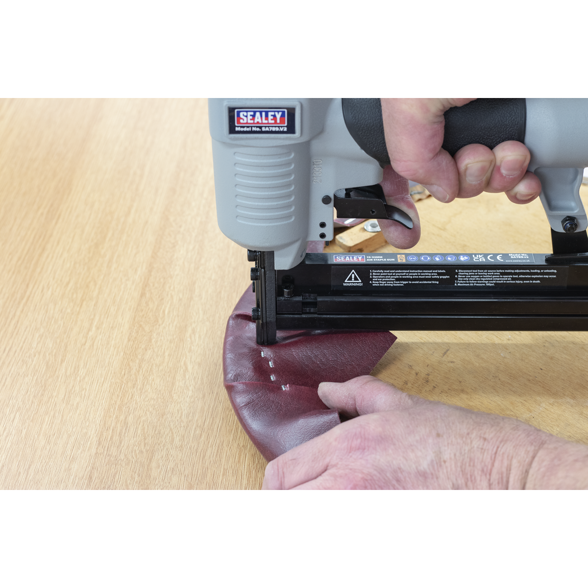 Air Staple Gun 13-32mm Capacity SA789