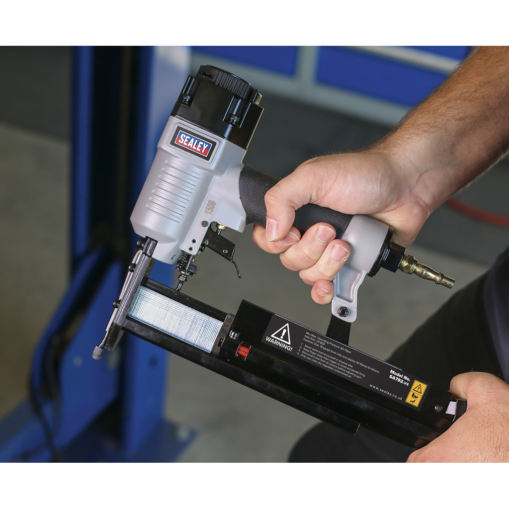 Air Nail/Staple Gun 10-50mm/10-40mm Capacity SA792