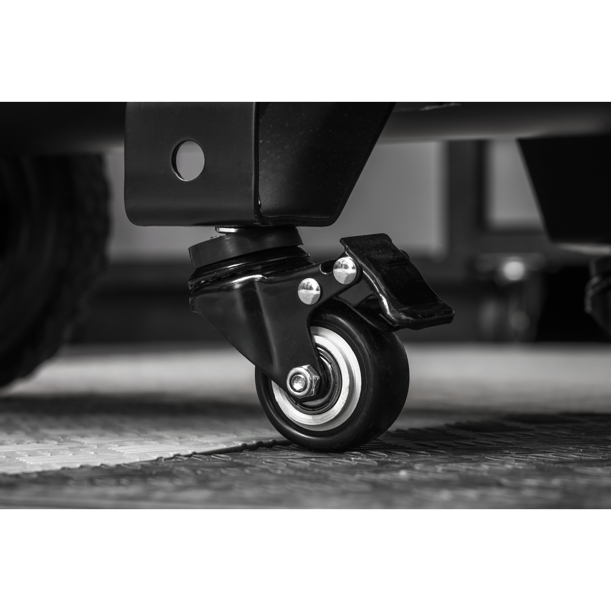 100L Oil Free Low Noise Direct Drive Air Compressor 2 x 2hp SAC10001S