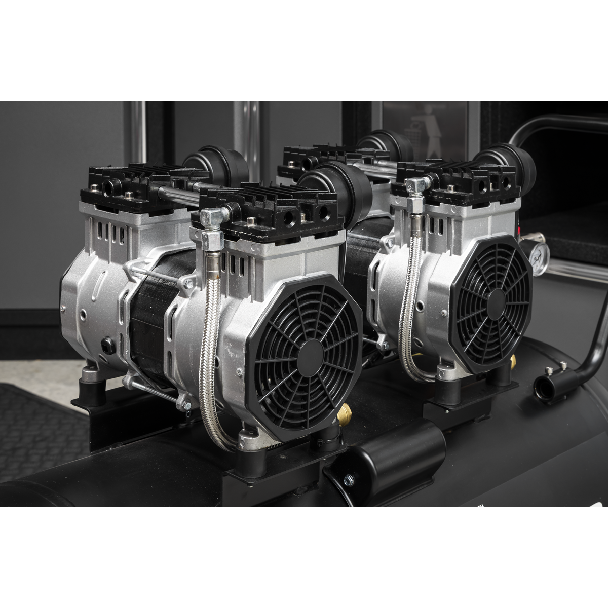 100L Oil Free Low Noise Direct Drive Air Compressor 2 x 2hp SAC10001S
