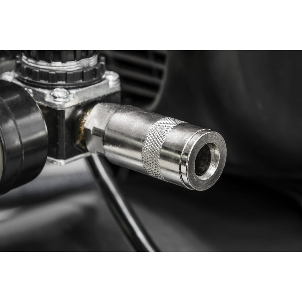 100L Direct Drive V-Twin Air Compressor 3hp with Air Accessory Kit SAC10030VEKIT