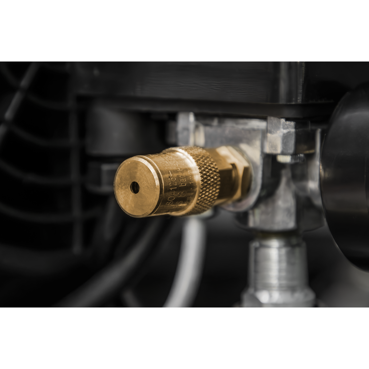 50L V-Twin Direct Drive Air Compressor 3hp with Air Accessory Kit SAC5030VEKIT