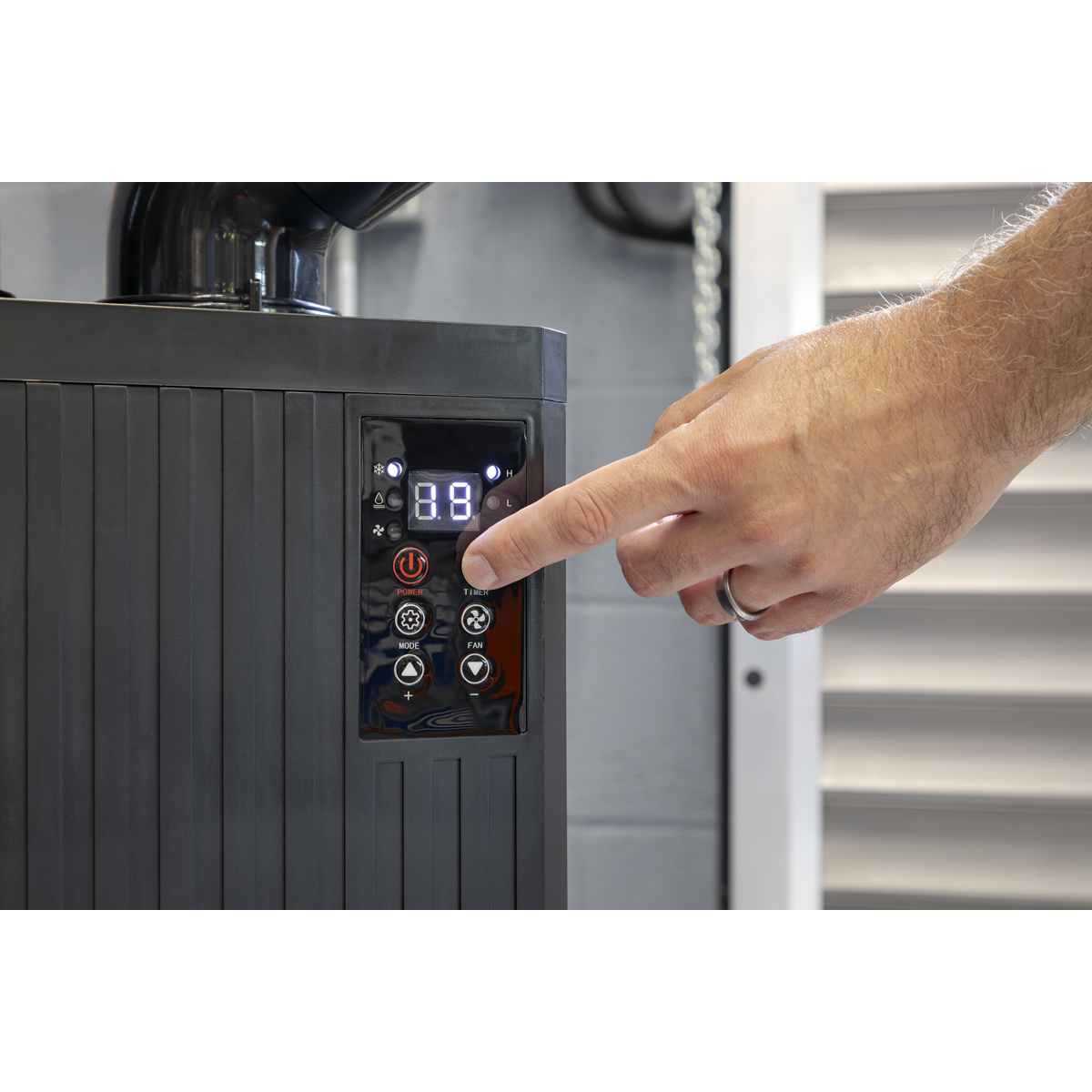Industrial Spot Cooler Air Conditioner/Dehumidifier/Air Cooler 8,500Btu/hr (2.5kW) SAC8500