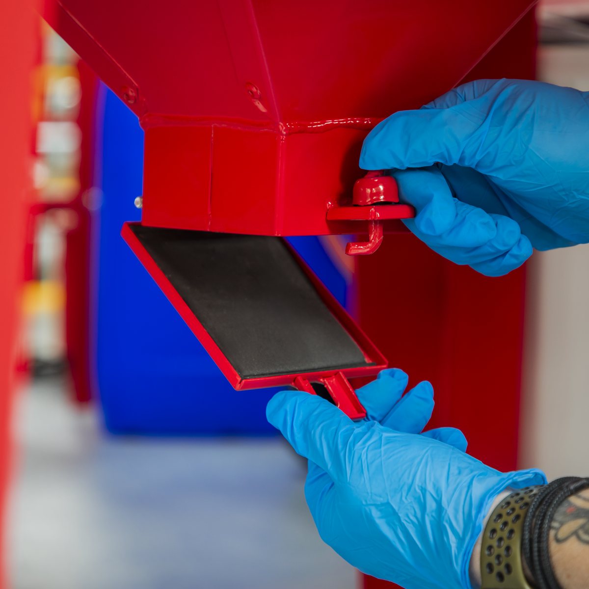 Shot Blasting Double Access Cabinet 960 x 720 x 1500mm SB974