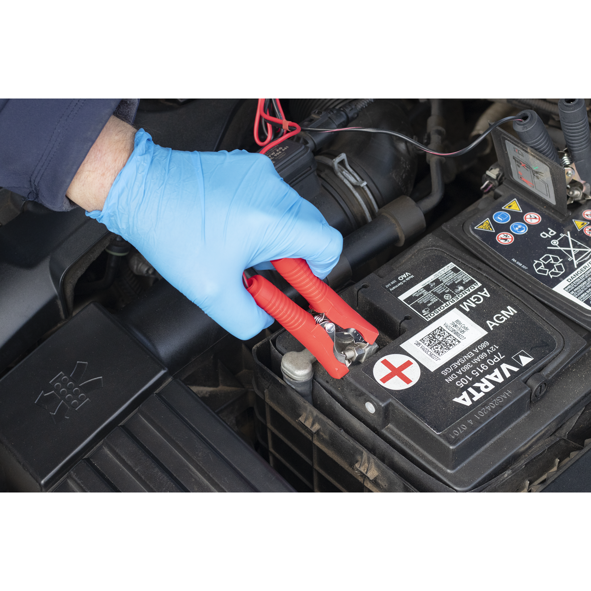 12V Automatic Battery Charger & Maintainer 15A SBC15