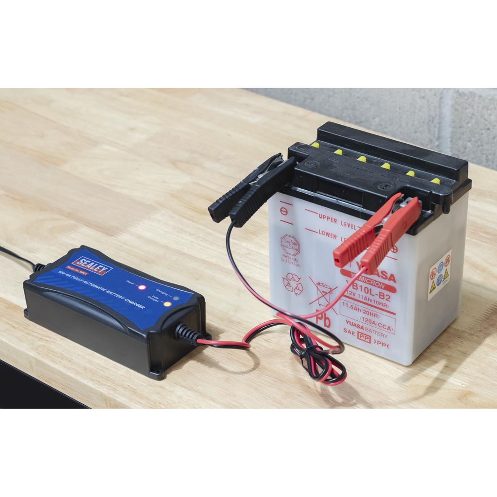 12V Fully Automatic Battery Maintainer/Charger 4A SBC4