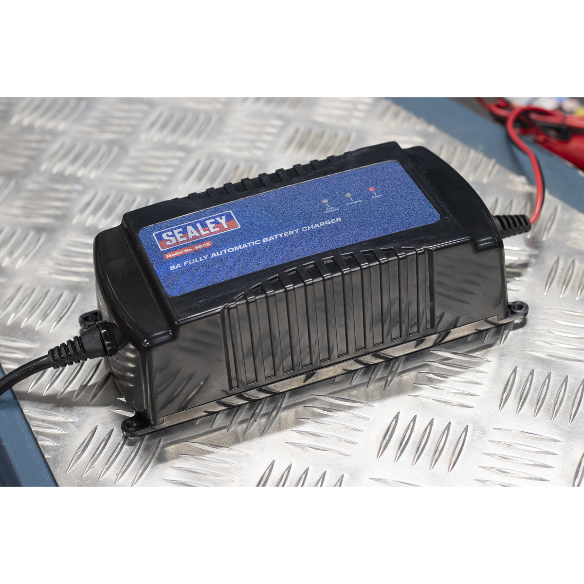 12V Fully Automatic Battery Maintainer/Charger 8A SBC8