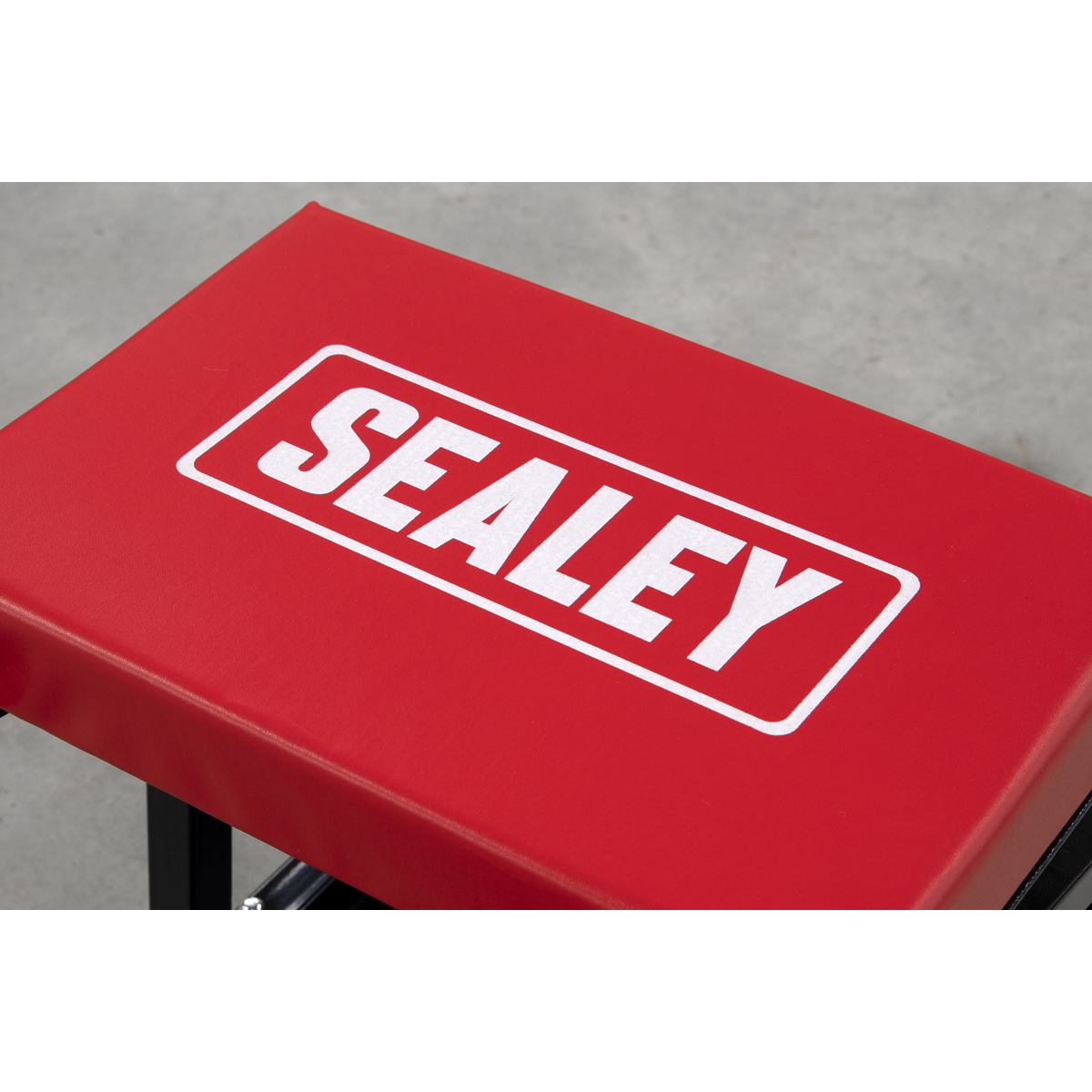Mechanic's Utility Seat & Step Stool SCR16
