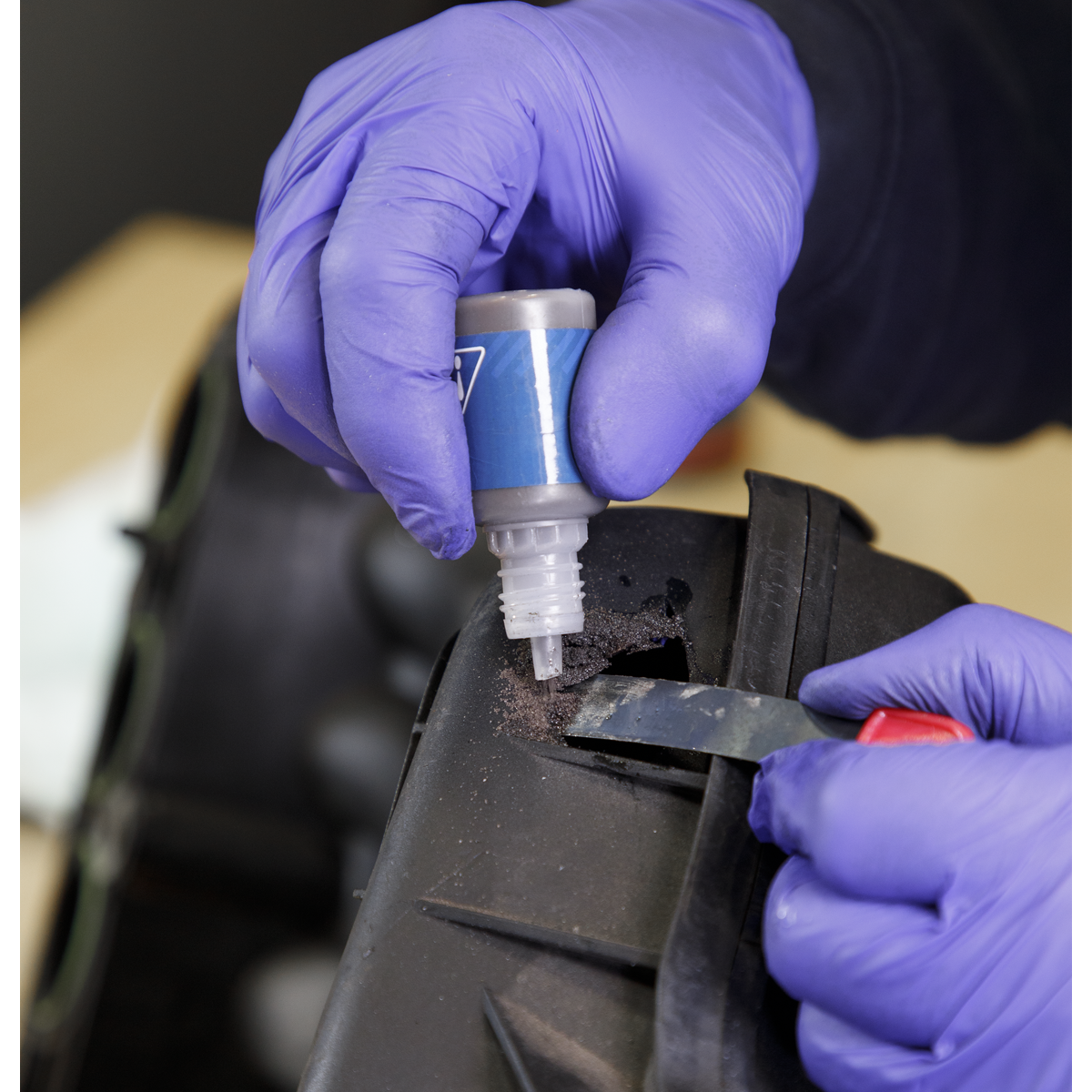 Fast-Fix Filler & Adhesive - Black SCS908