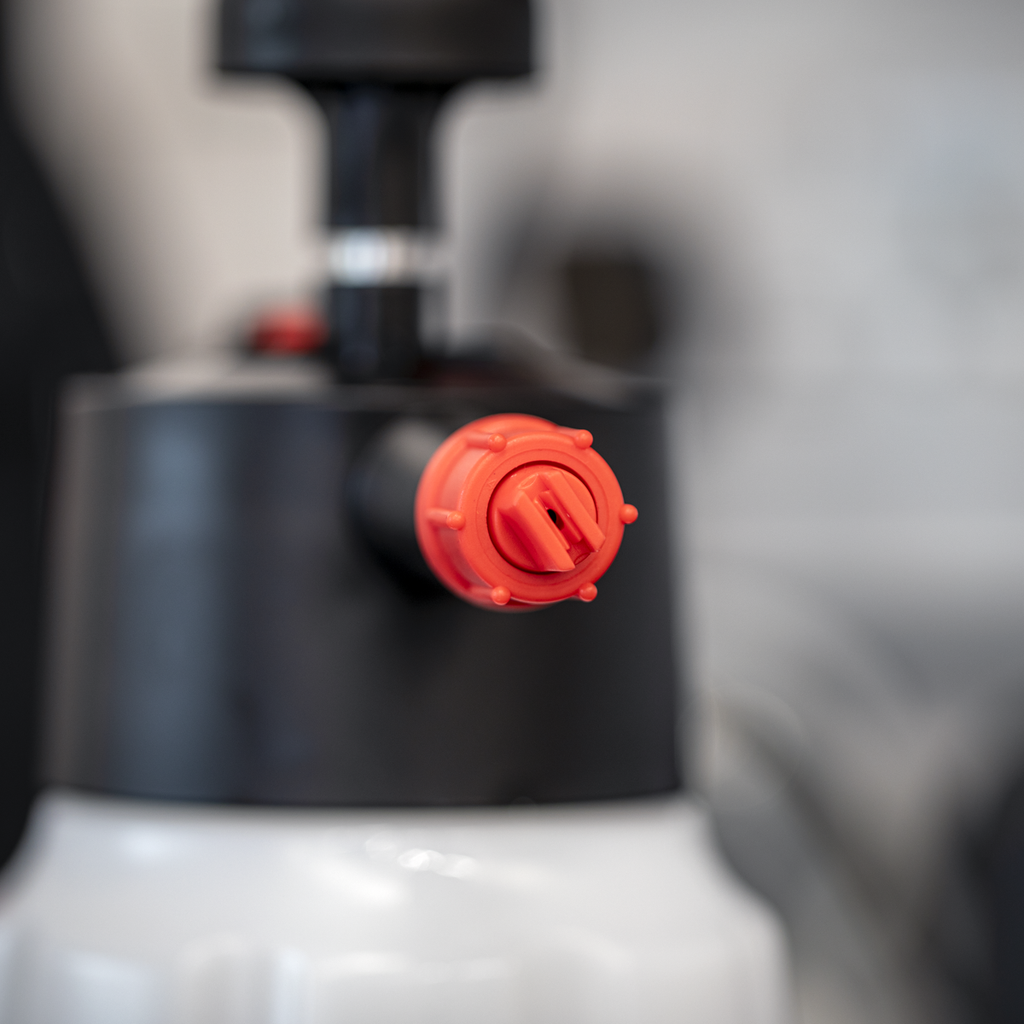 Snow Foaming/Detailing/Maintenance Pressure Sprayer 2L SCSG09