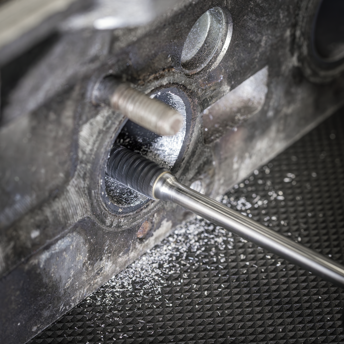 Extra-Long Cylindrical Front End Cut Tungsten Carbide Rotary Burr 10mm SDB01XL