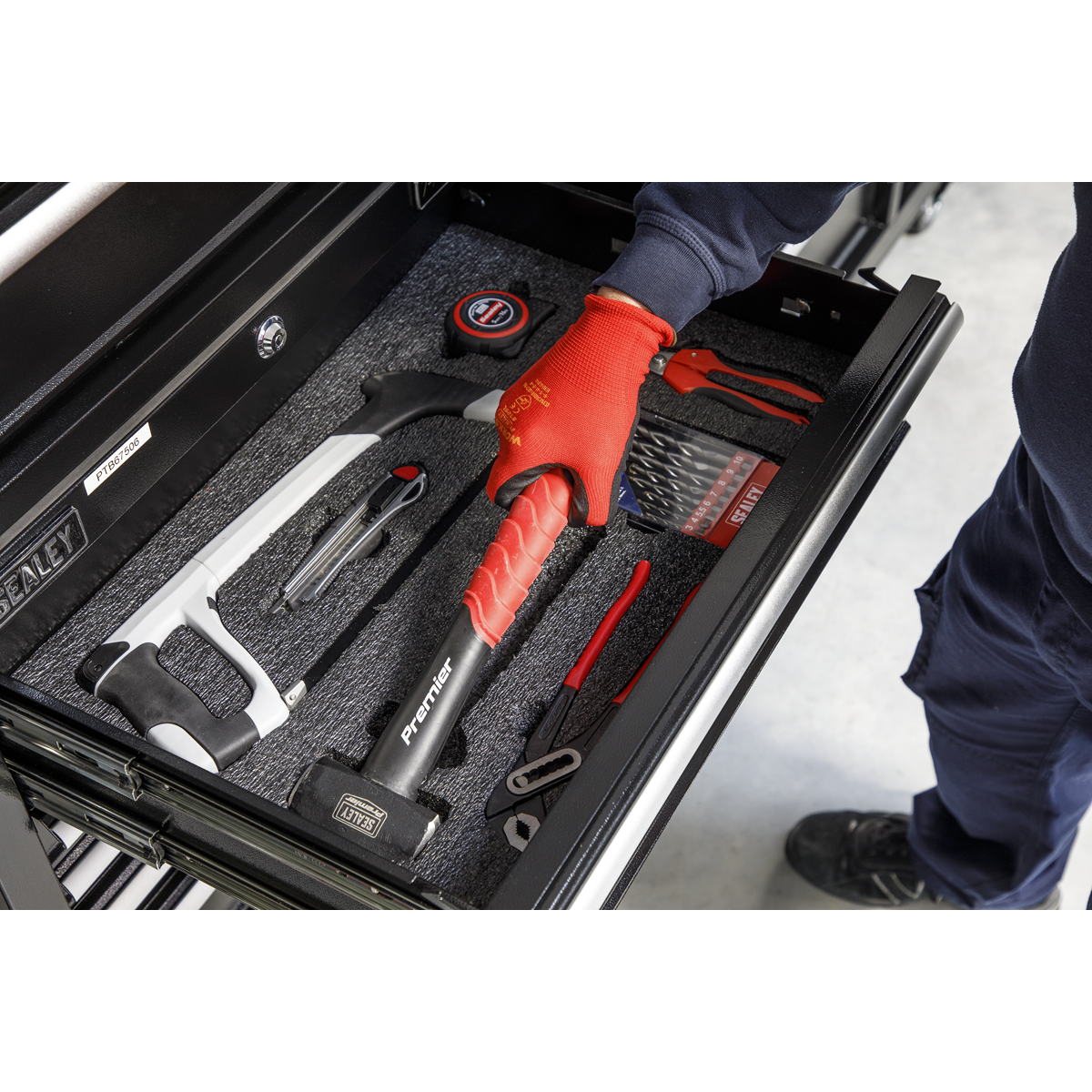 Easy Peel Shadow Foam® 1200 x 550 x 30mm - Black/Black SF30BK