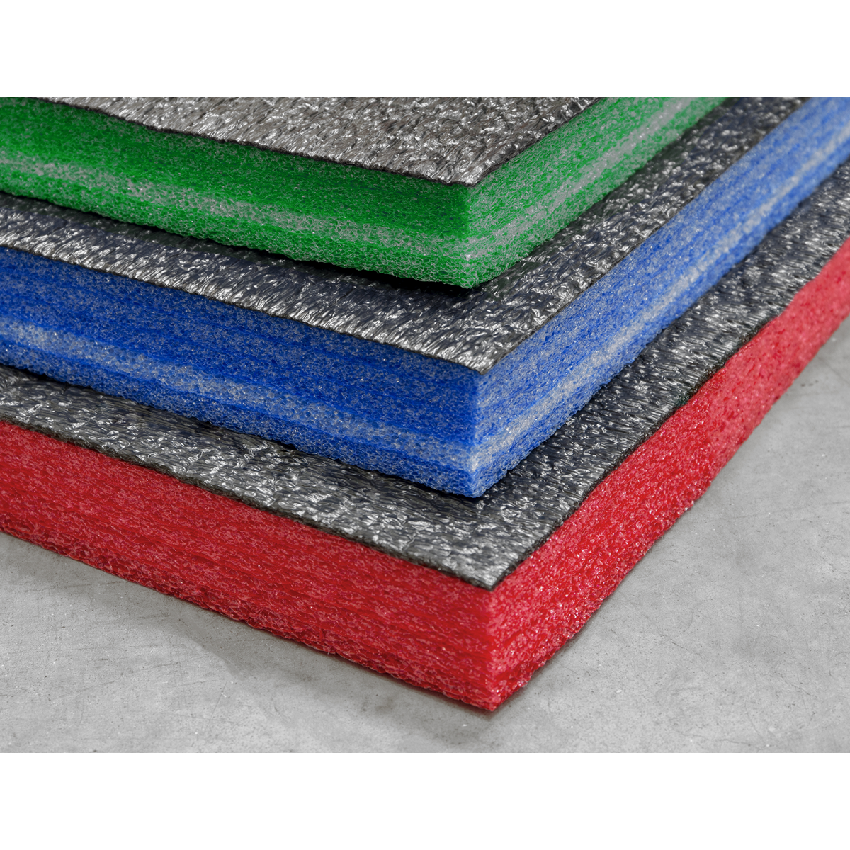 Easy Peel Shadow Foam® 1200 x 550 x 30mm - Green/Black SF30G