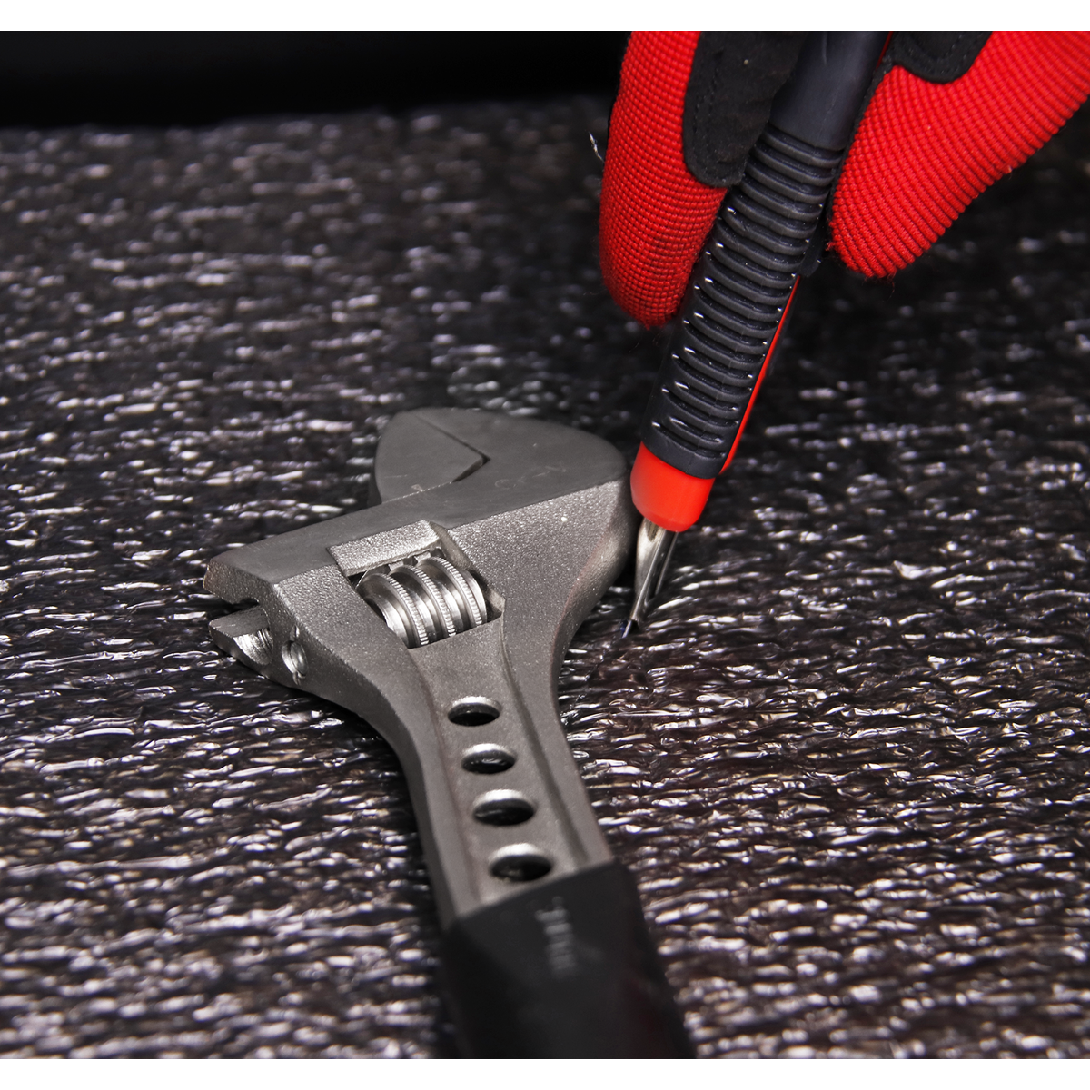 Easy Peel Shadow Foam® 1200 x 550 x 30mm - Green/Black SF30G