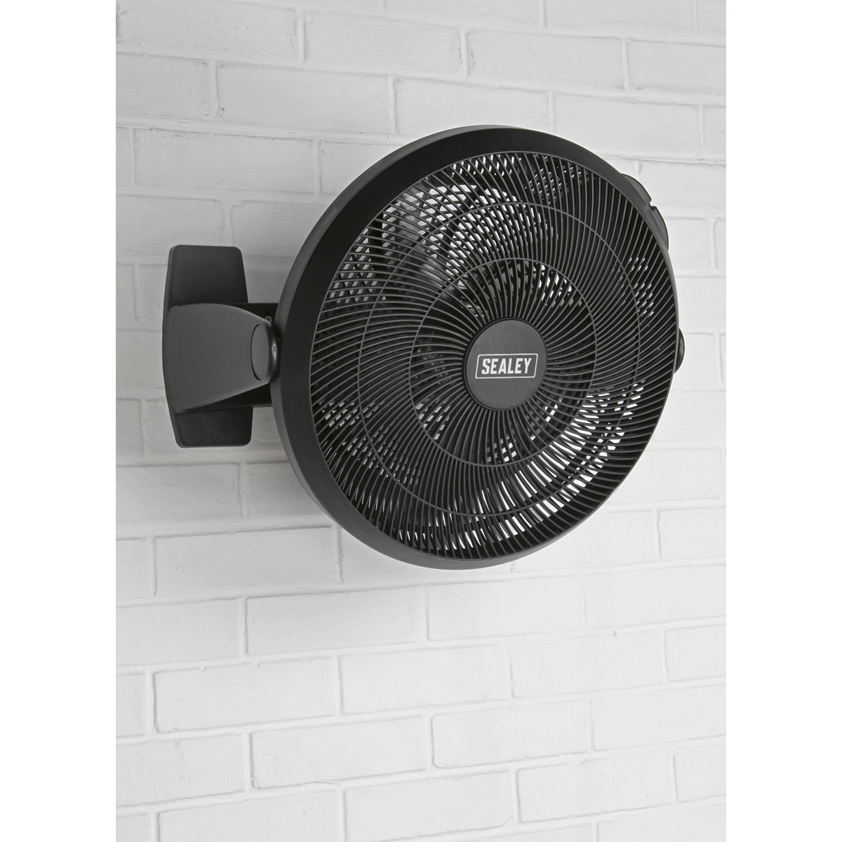 16" Desk Fan 3-Speed 230V SFF16