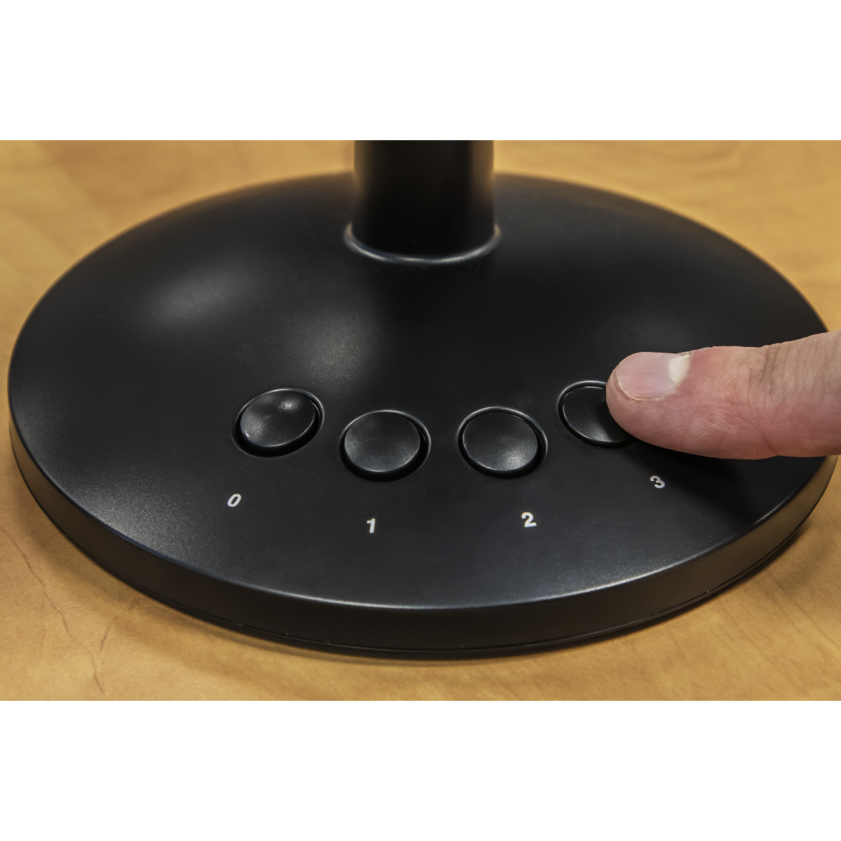 6" Oscillating USB Desk Fan 3-Speed SFF6USB