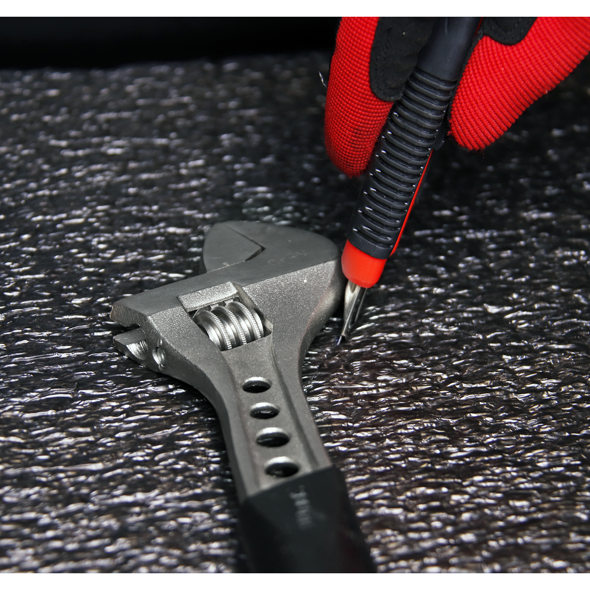 Quiet High Performance Oscillating Pedestal Fan 16" SFF16Q