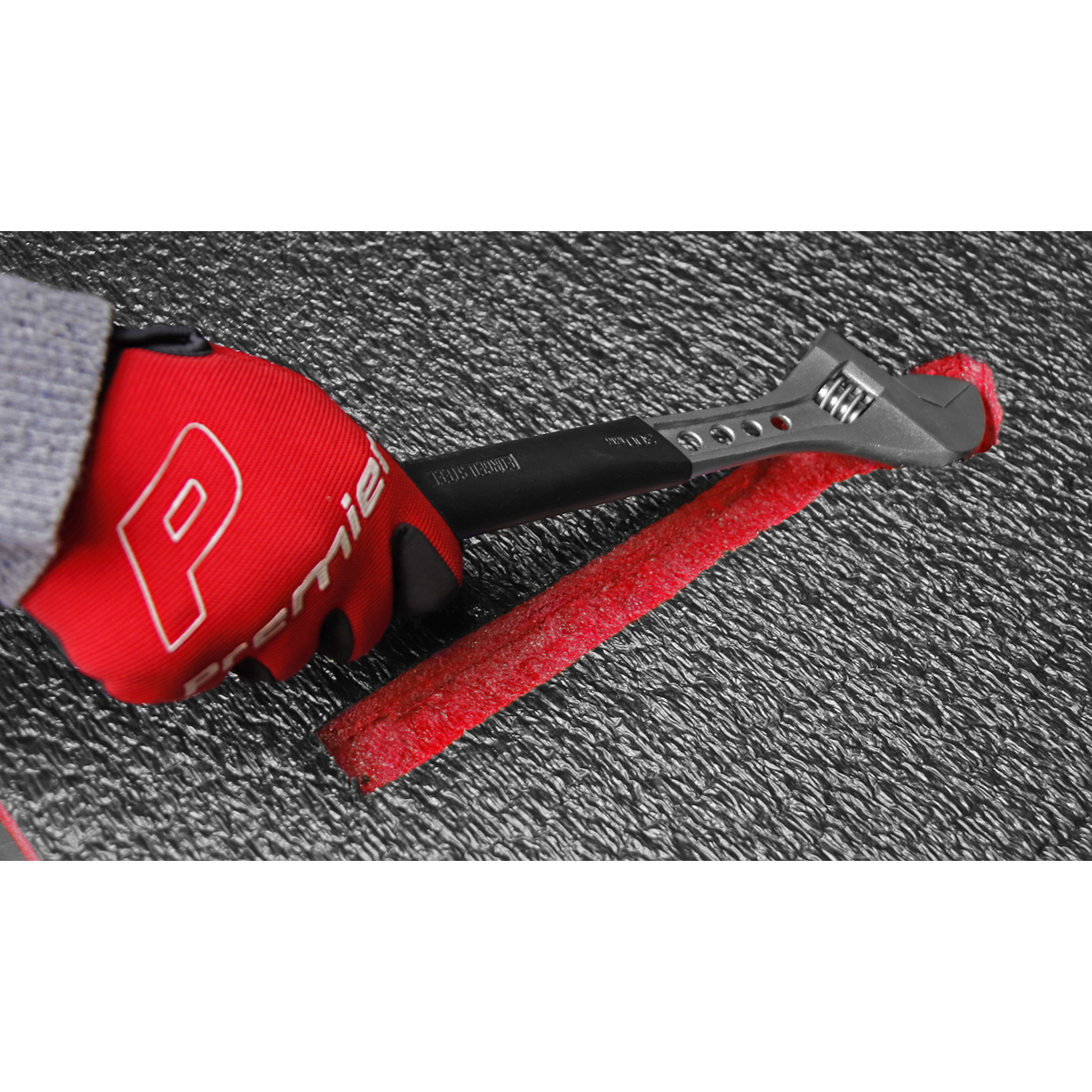 3-Speed Oscillating USB Desk Fan 6" SFF6USB