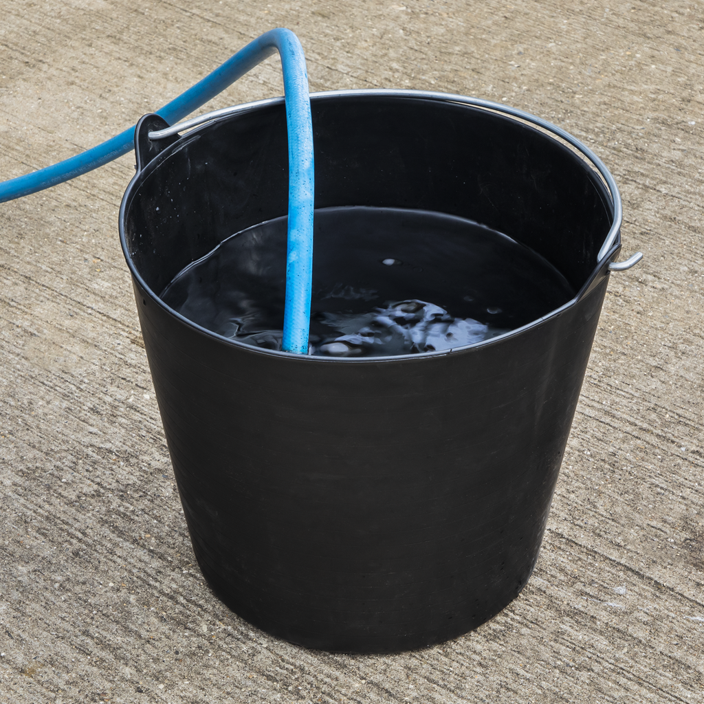 Heavy-Duty Flexi Tub with Metal Handle 26L - Black SFT26H