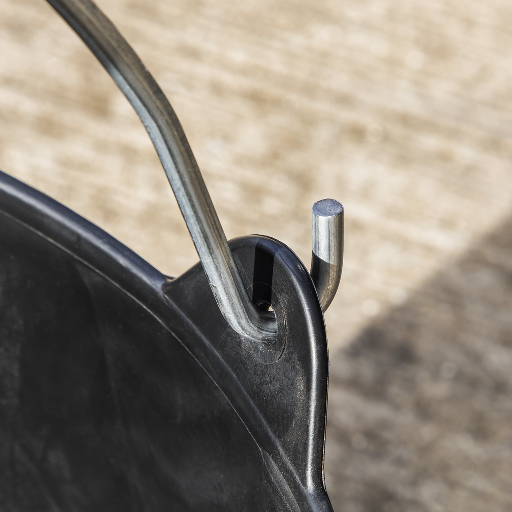 Heavy-Duty Flexi Tub with Metal Handle 26L - Black SFT26H