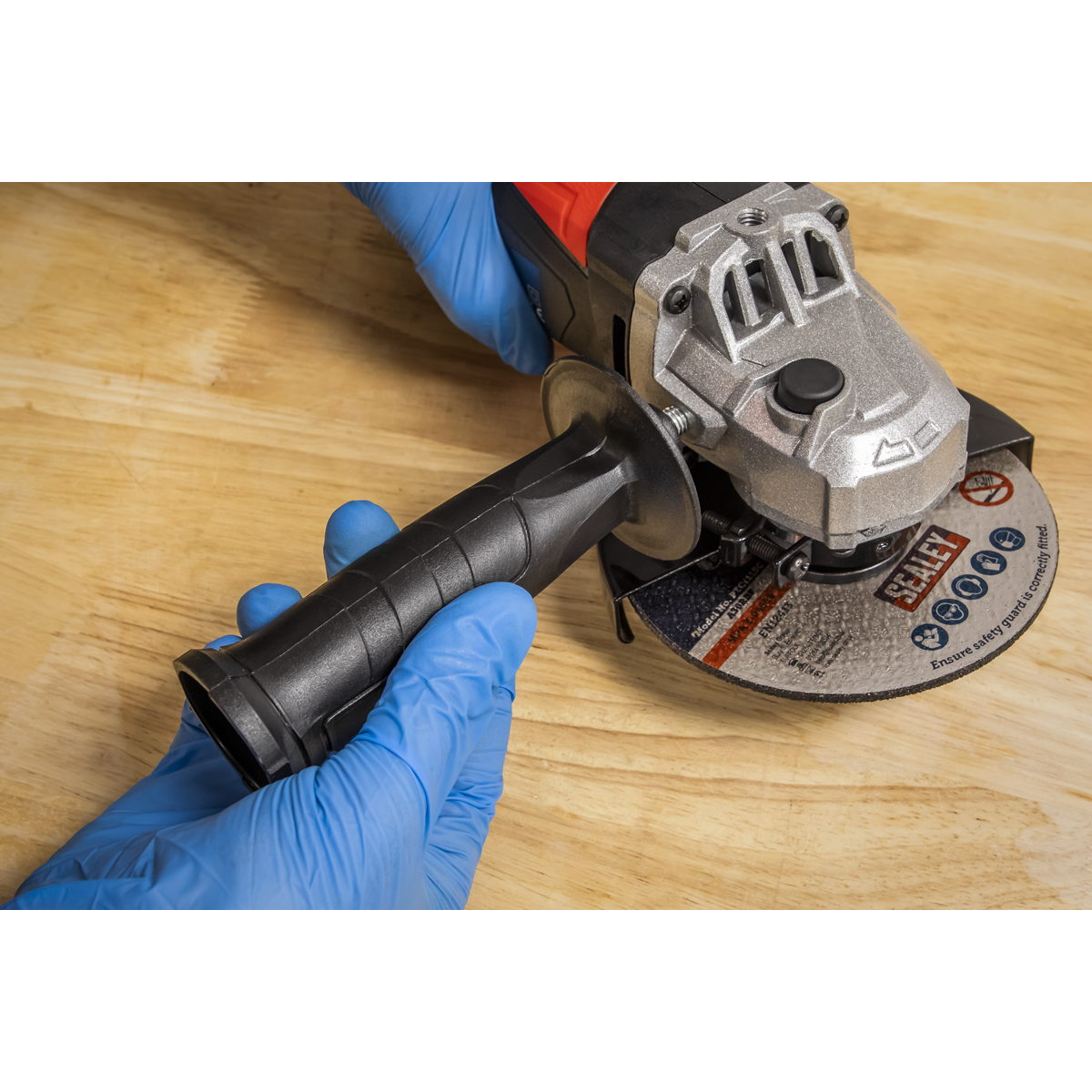 115mm Angle Grinder 750W/230V SG115E
