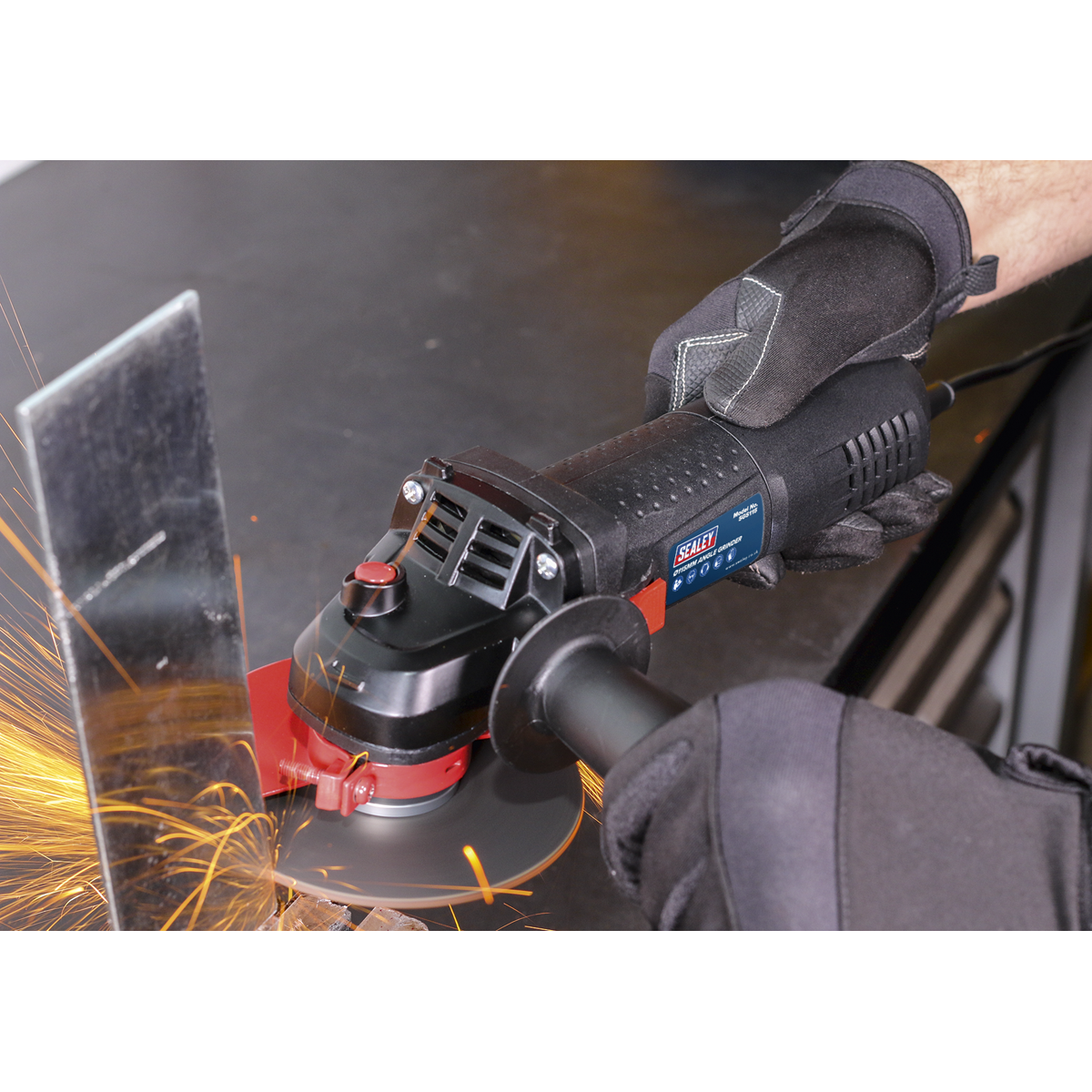 115mm Angle Grinder Slim Body 750W/230V SGS115