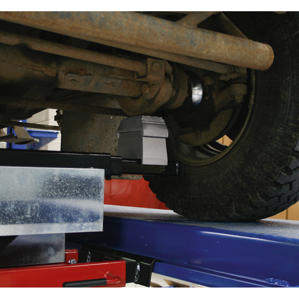 Jacking Beam 2 Tonne with Arm Extenders & Flat Roller Supports SJBEX200