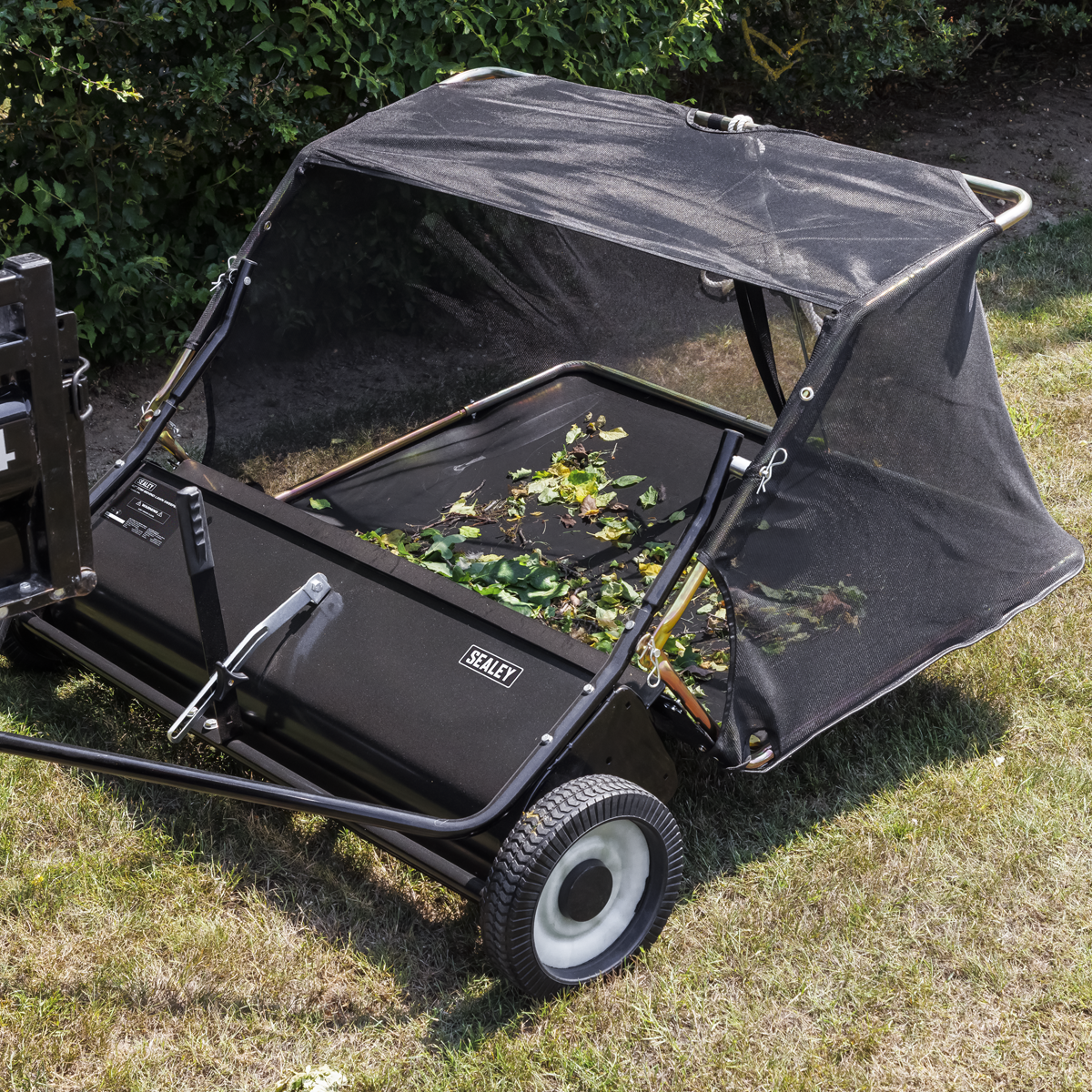 42" Tow-Behind Lawn Sweeper SLS42T