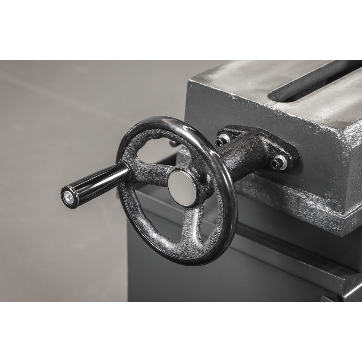 Horizontal Bandsaw with Hydraulic Arm 400mm SM353CE