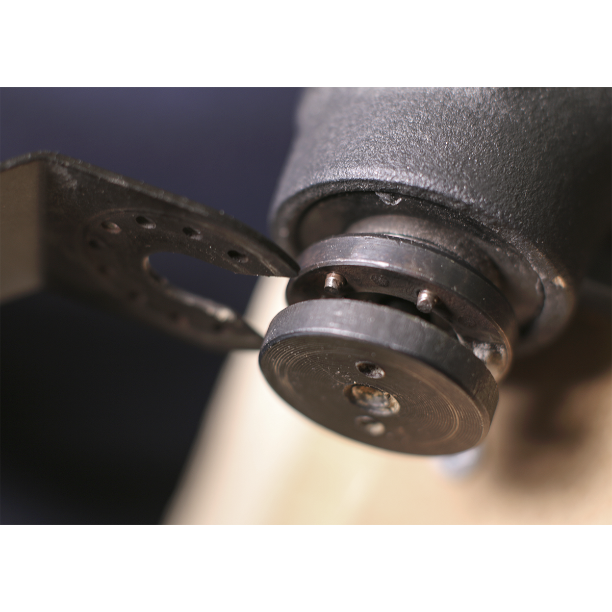 Quick Change Oscillating Multi-Tool 300W/230V SMT300Q