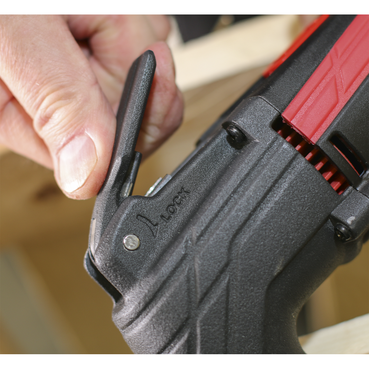 Quick Change Oscillating Multi-Tool 300W/230V SMT300Q