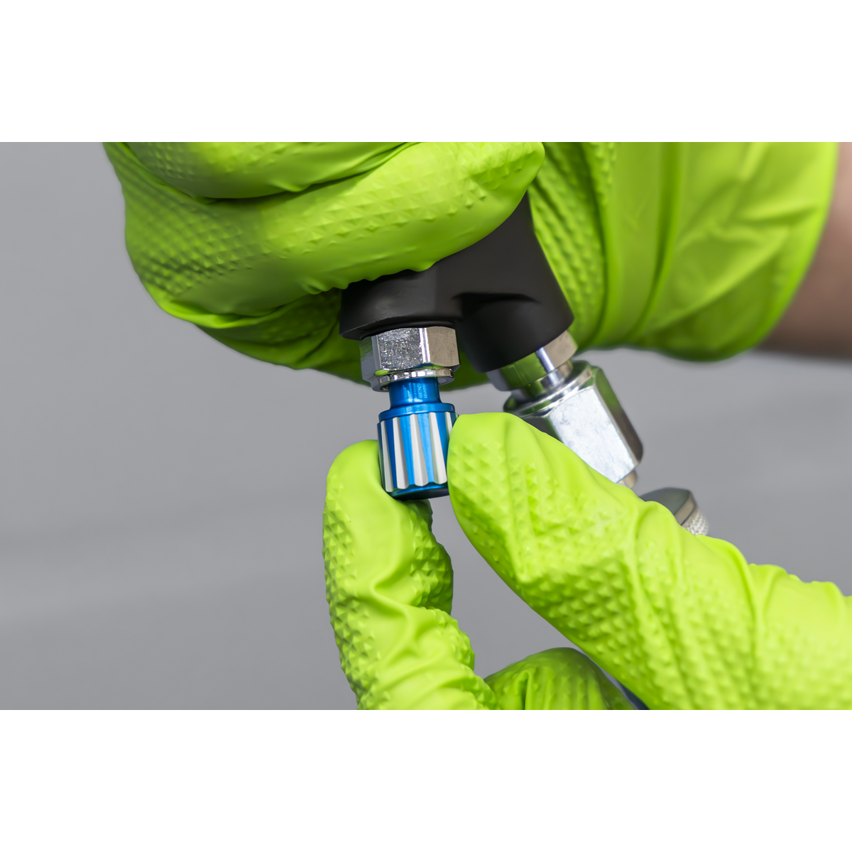 Professional SP Gravity Feed Spray Gun 1.4mm Set-Up SP01