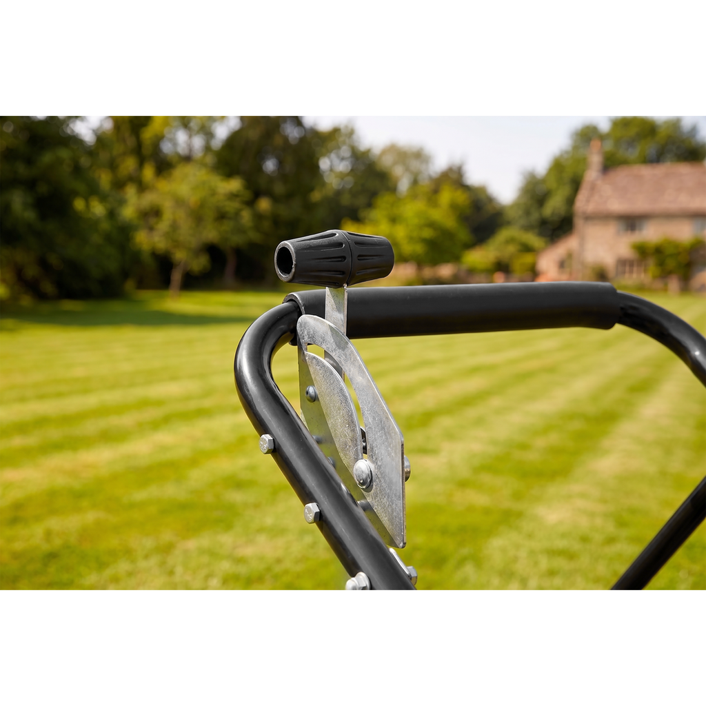 Walk Behind Broadcast Spreader 37kg Capacity SPB37W