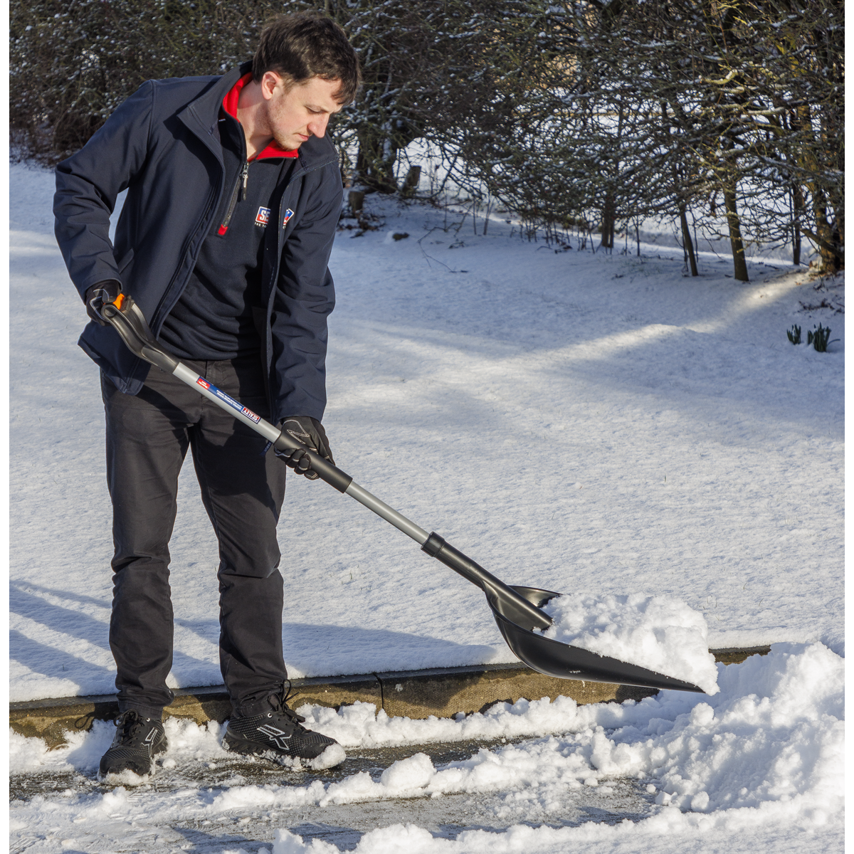 General-Purpose Shovel with 900mm Metal Handle SS01