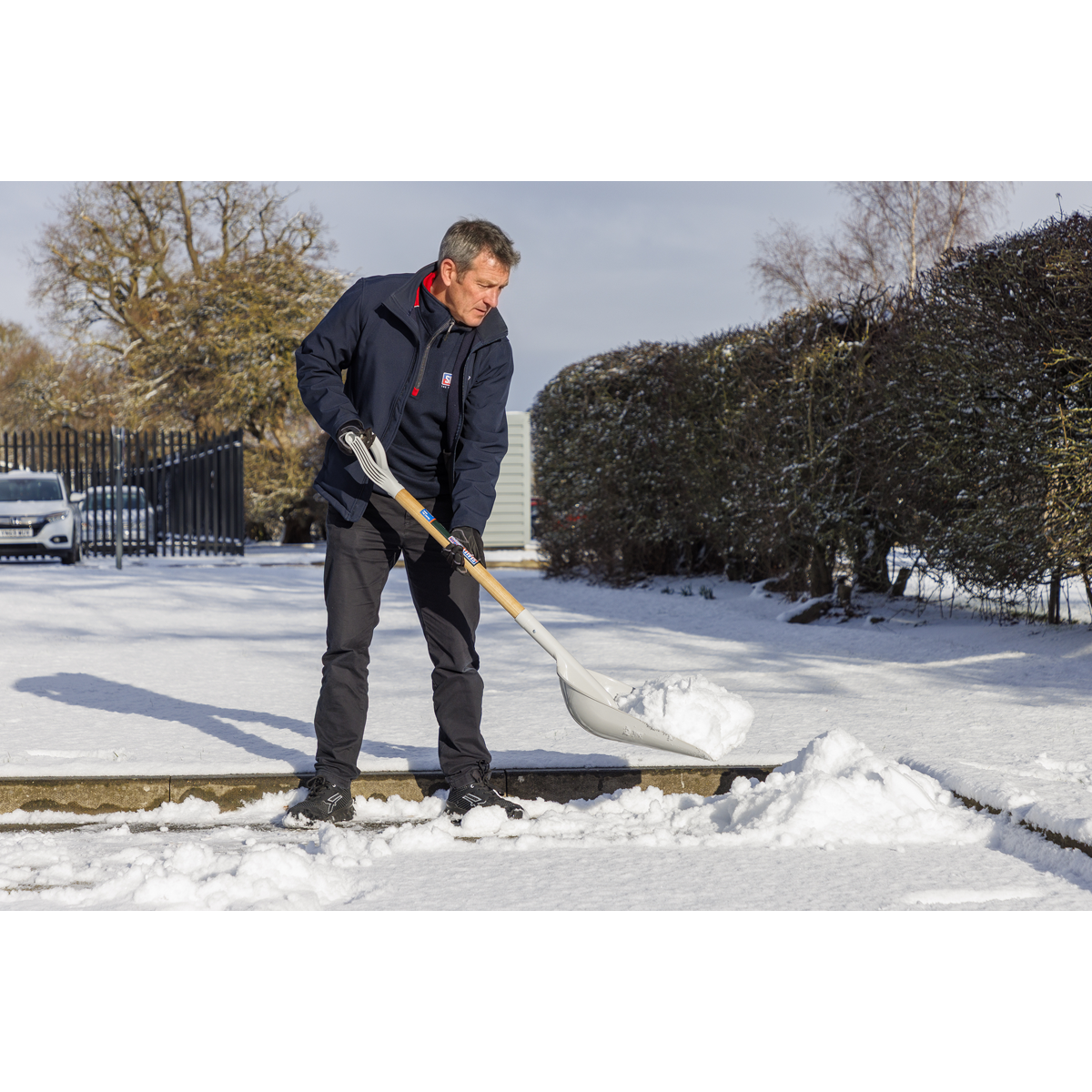 General-Purpose Shovel with 900mm Wooden Handle SS02