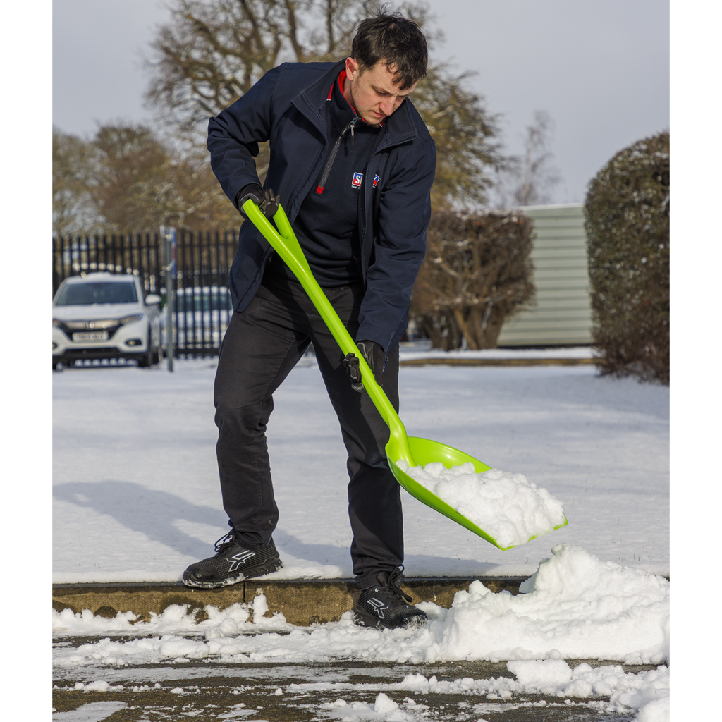 General-Purpose Polypropylene Shovel with 690mm Handle SS10