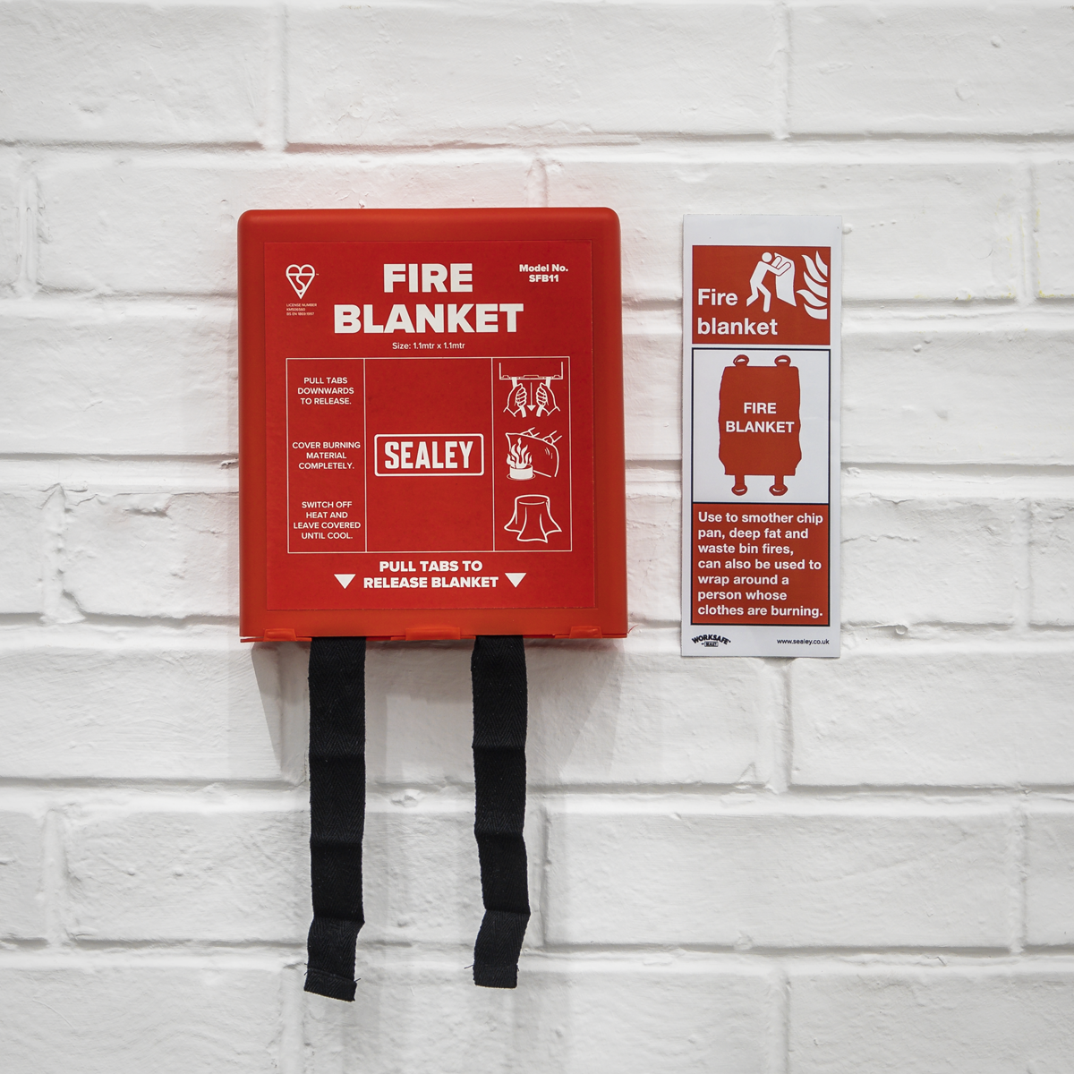 Fire Blanket Safety Sign - Rigid Plastic SS53P1