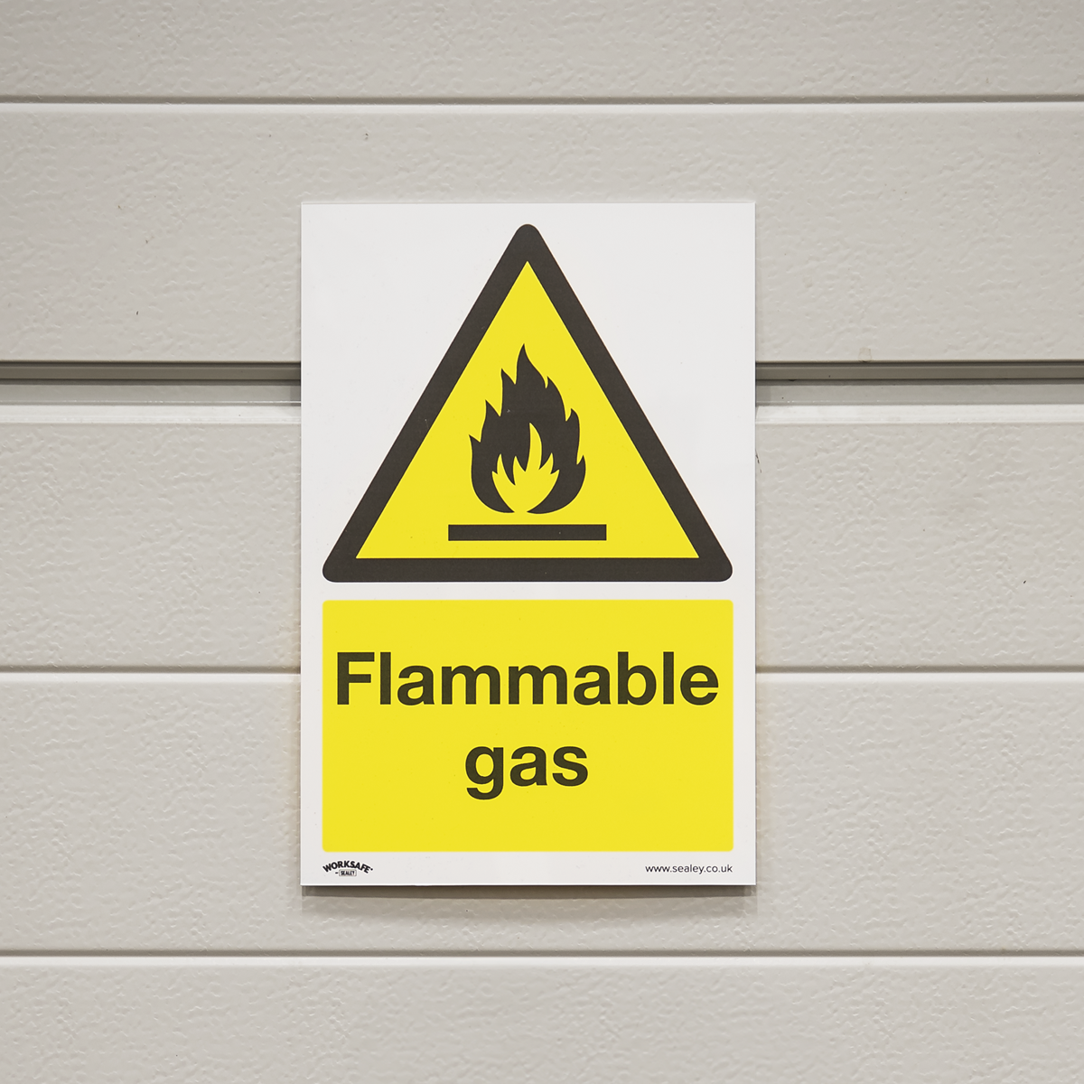 Flammable Gas Safety Sign - Rigid Plastic SS59P1