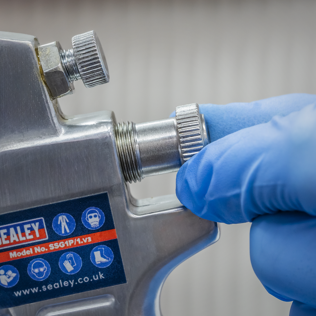 Pressure Pot System with Spray Gun & Hoses 1.8mm Set-Up SSG1P